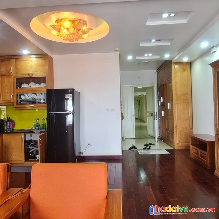 Chung cư gia thụy, tiện ích bạt ngàn, tặng full nội thất đẹp long lanh.