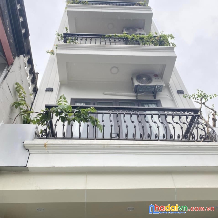 Nhà phố cầu am chỉ  2 tỷ 79. dt 29.5m2, 6 tầng, mặt tiền 6m - kinh doanh - ô tô gần.