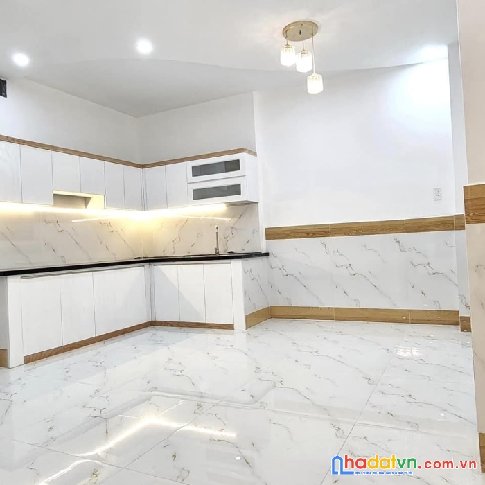 Nhà mặt tiền gần phan văn hớn 98m2 nhỉnh 8 tỷ, dt 20tr.