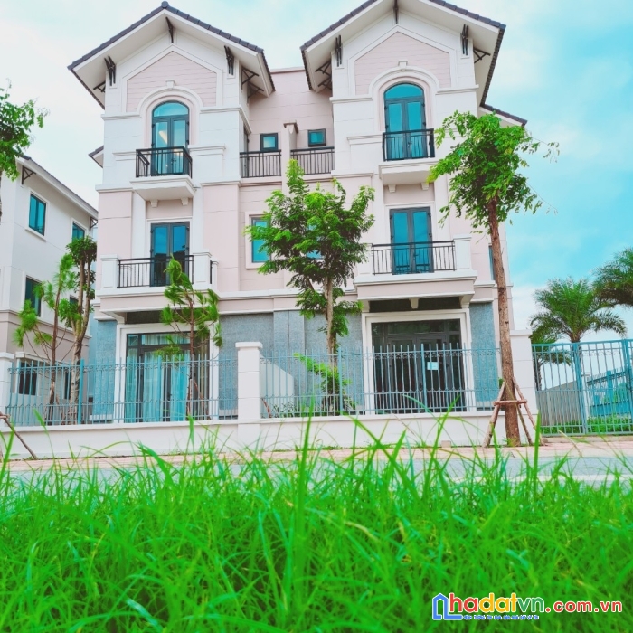 Chính chủ cần bán căn biệt thự 135m xây 3 tầng gần công viên sinh khí trong lành