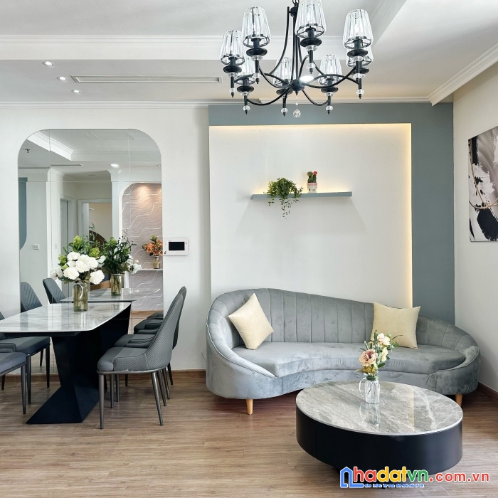 Bán ch vinhomes times city, view bể bơi, 78m2, 2pn, 2wc, full nội thất. lh 0865678248