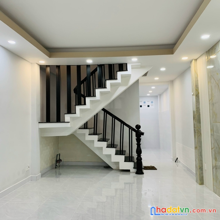 Giảm hẳn 1 tỷ còn 8,4 tỷ nhà bùi hữu nghĩa p2 bình thạnh 50m 4 tầng