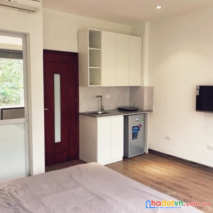 Nhà mặt phố có vỉa hè đội cấn, ba đình 45m2x5, mt 4.5 giá 11.5 tỷ.