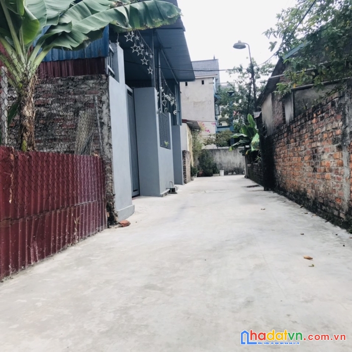 Bán nhanh 2 mảnh 99m2 đất thế trạch, mai đình. đường 3m oto mà giá chỉ 14tr/m2.