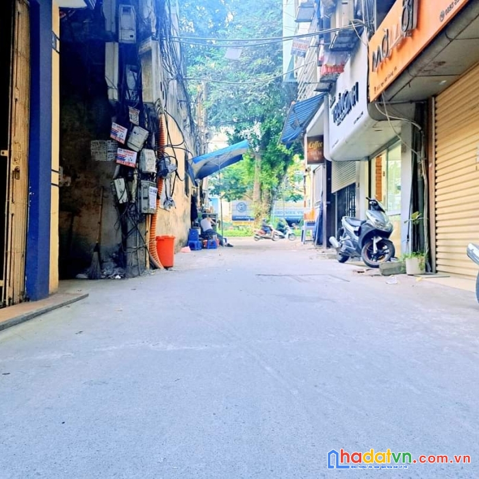 Bán nhà ngõ giảng võ ba đình. dt40m2, 4tầng, mặt tiền rộng, lô góc 3