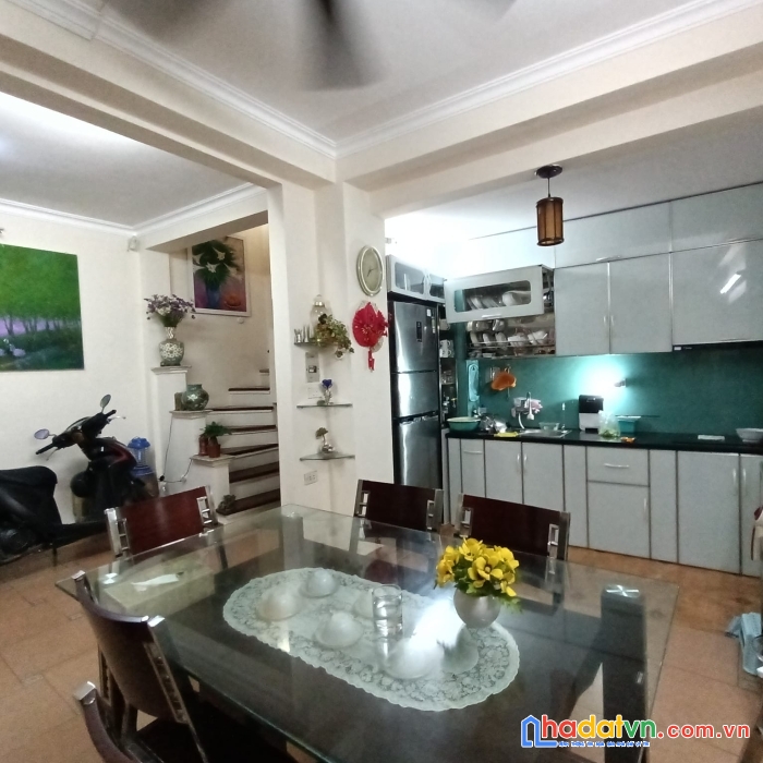 Nhà xã đàn , trung tâm của trung tâm , nhỏ mà có võ