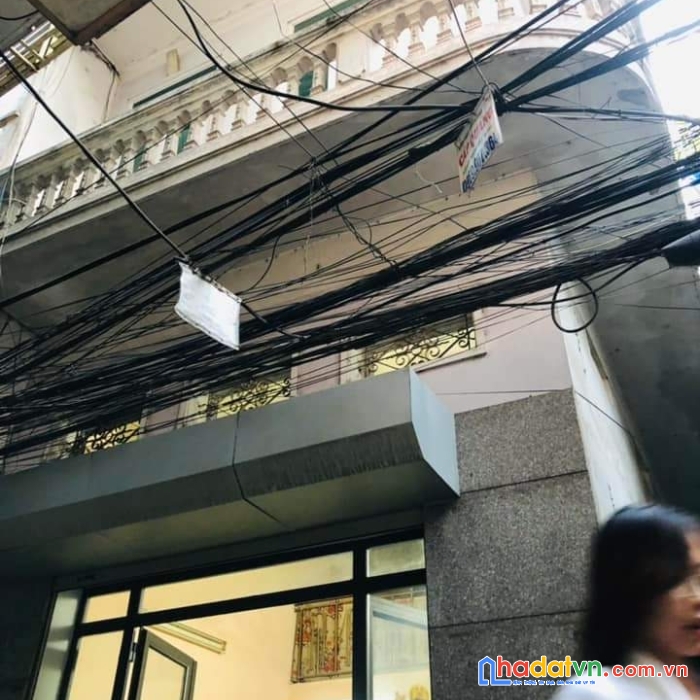 Bán nhà ngõ 515 hoàng hoa thám ba đình lô góc. dt.35m, 4tầng, mt4.2 m,