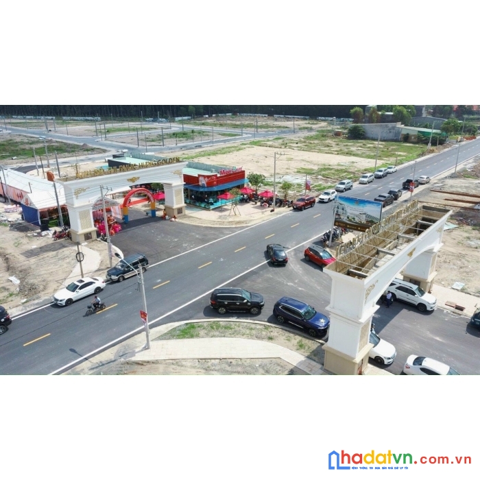 2200m2 đất thị xã chơn thành nằm giữa 2 kcn lớn, gần khu tiện ích. giá 1,2 tr/m2.