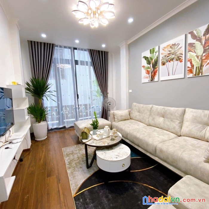 Bán nhà trần duy hưng, nhà mới đẹp lung linh, 50m2, 4 tầng, nở hậu, full nội thất.