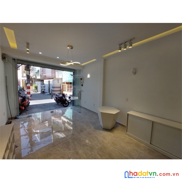 Tân bình, cách mạng tháng 8, hẻm xe tải, 48m2, 4 tầng, 6 tỉ