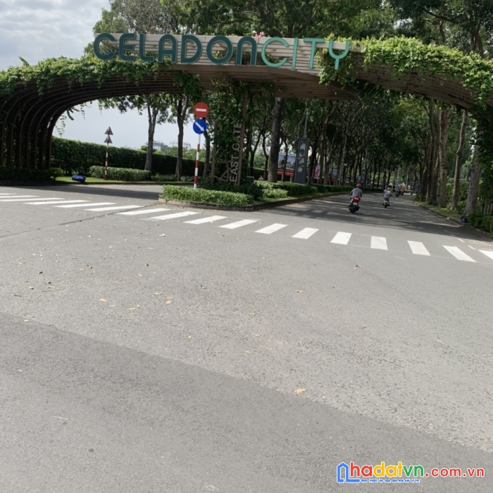 Nhà 5 tầng đối diện aeon, bờ bao tân thắng, tân phú, nhỉnh 5 tỷ