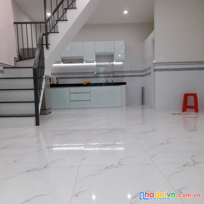 Cần bán gấp nhà đường lê bình p.4 q.tân bình, 32m, 2 tầng, nhỉnh 4 tỷ
