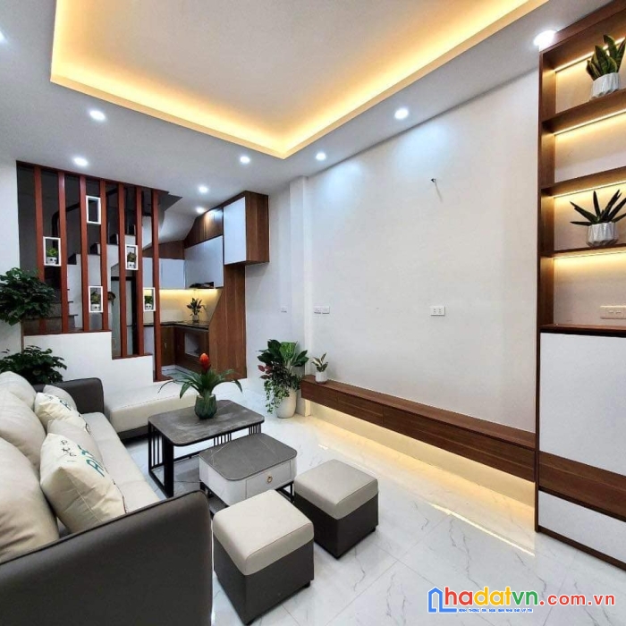 Full nội thất -20m đường ôtô-  nhà mới nguyễn ngọc vũ - cầu giấy - 30m2 - 5 tầng - 3.99 tỷ 