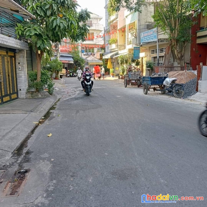 Bán nhà sát chợ phạm văn hai – tân bình, ô tô, kinh doanh đa ngành, 135m2, giá 22 tỷ!