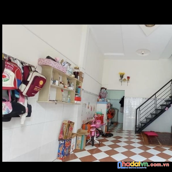 Bán gấp nhà ngộp hxh  c2c âu cơ ,tân phú dtsd 80m2 chỉ 3 tỷ