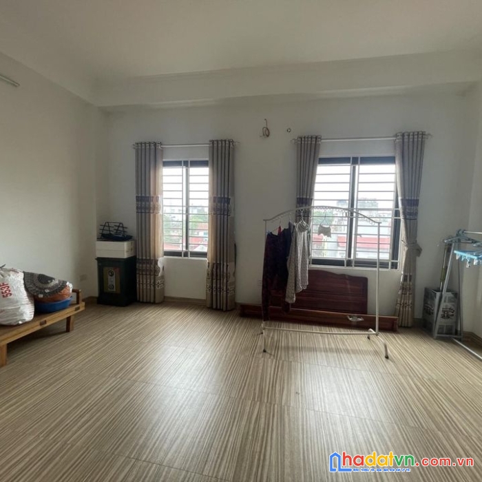 Bán nhà cầu giấy-kinh doanh-oto tránh-lô góc-chỉ 6tỷ