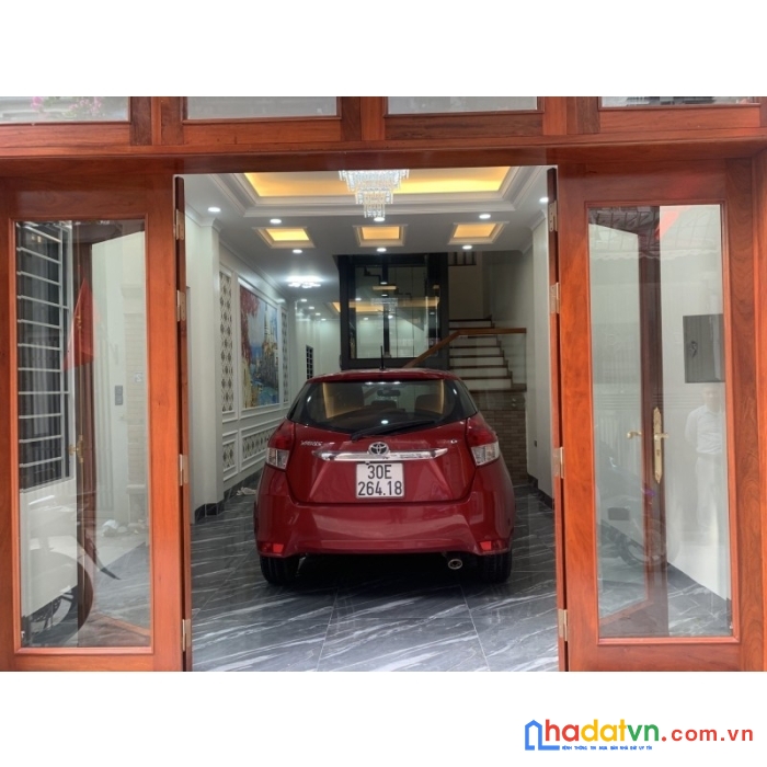 Bán nha trong ngõ nguyễn van cù 85m 5t mt4.4 12.2 tỷ thang máy