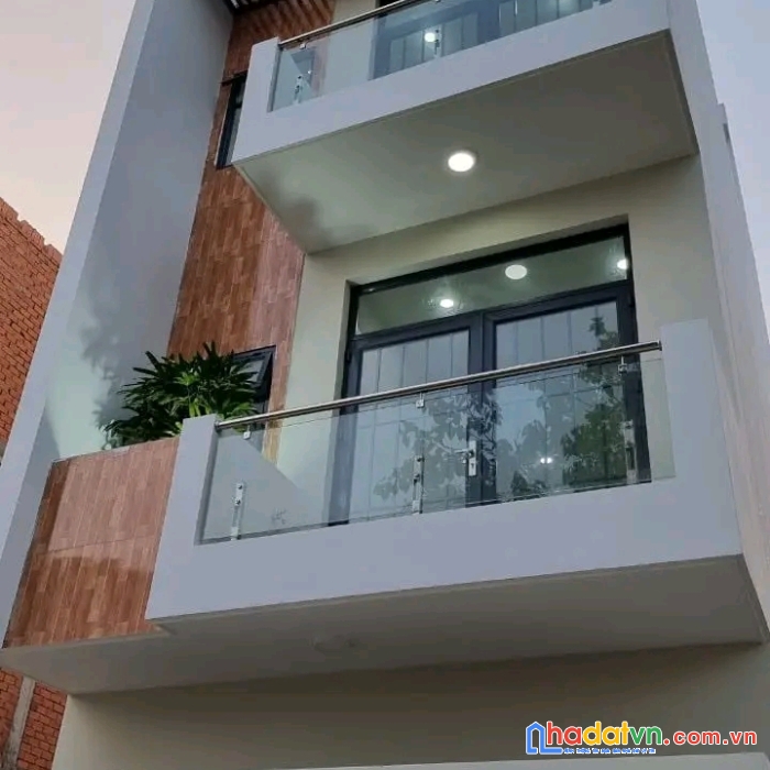 Nhà btct phạm văn chiêu 45m 4.5 x 10, 4pn hxh gấp bán trước tết dương lịch