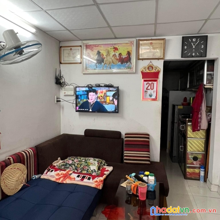 Quá ngộp bán gấp nhà phú thọ hòa hẻm 6m cách mt vài m.tân phú, dt:3x11m ,2 lầu btct, 3pn ,chỉ 3.8