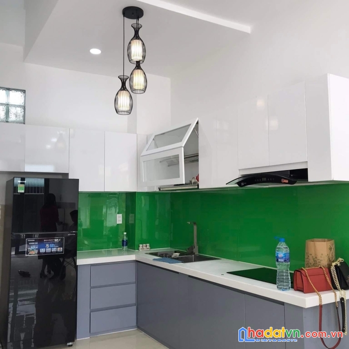 Cần bán gấp nhà nguyễn kiệm, phú nhuận, hxh, 5 phòng, giá 5.4 tỷ