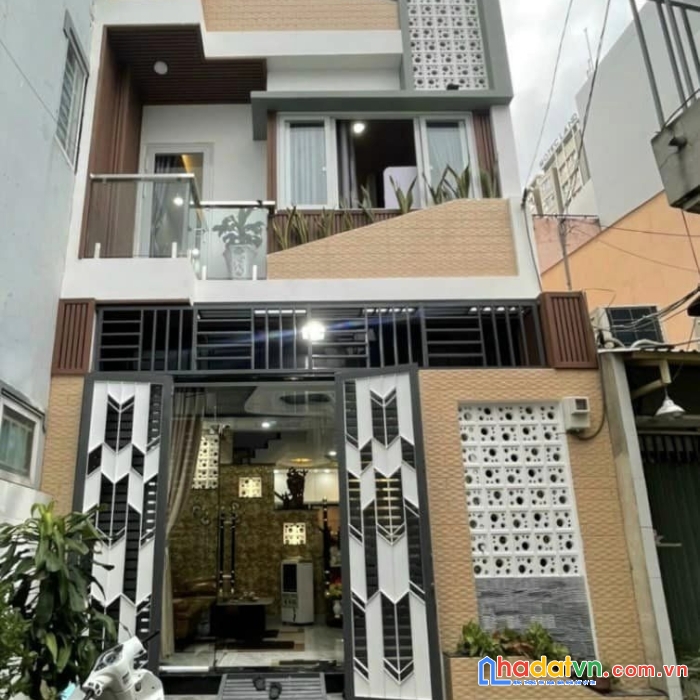 Bán  nhà  quận 6 tân hòa đông (5.1x10.5) 3 lầu ,sân thượng  6.35 tỷ