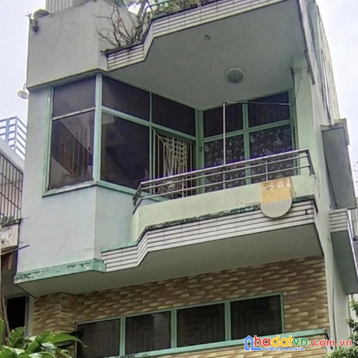 Bán nhà  cao thắng quận 10 - nhà 4 tầng , 60m2 chỉ 8 tỷ
căn góc sát mặt tiền - ko lộ gới.