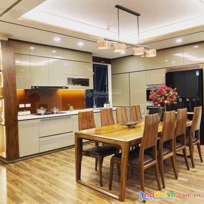 Bán nhà nguyễn văn cừ, long biên 60m, 4 tầng, 4.85 tỷ 2 mặt ngõ, 30m ra ô tô tránh.