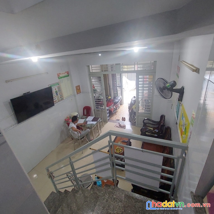 Nhà sát chợ tân hương- xe tải tránh -46m2-4x11.5-nhỉnh 5 tỷ