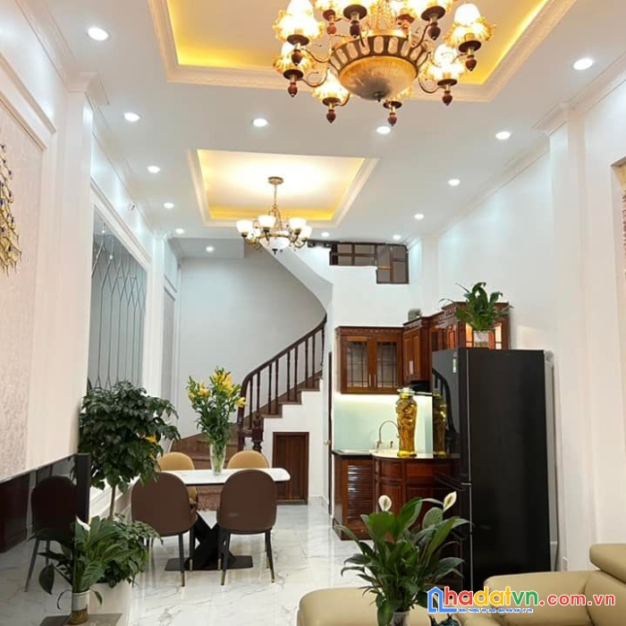 Bán nhà đẹp 4 tầng phố xã đàn trung tâm phố vip đống đa, giá tốt nhất.