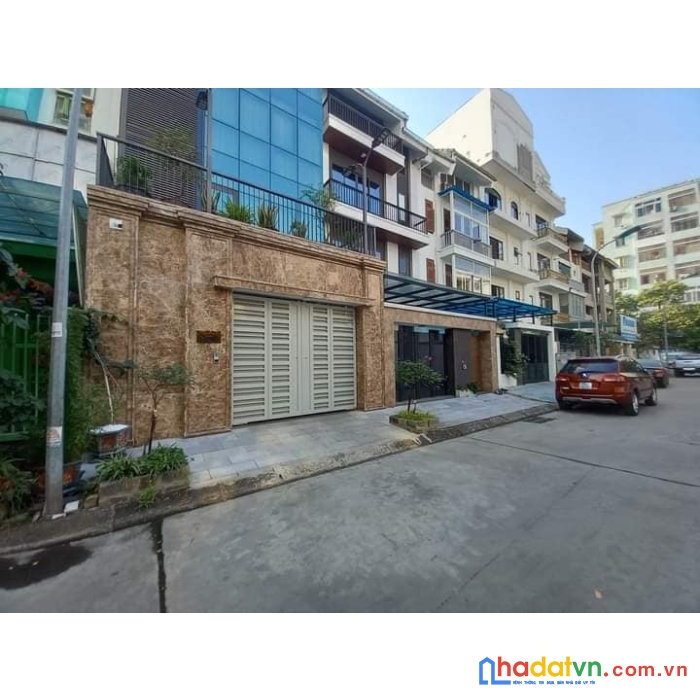 Bán nhà liền kề phú thượng 120m 4 tầng mt 6m 23 tỷ nhà mới phân lô vỉa hè  oto
