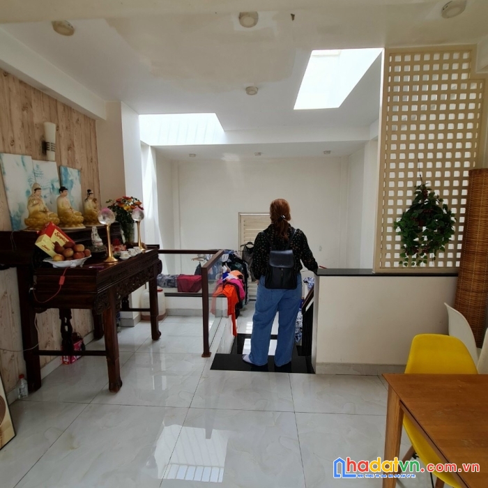 Hẻm 3.5m, lê quang định, 4 x 12m, 3 lẩu, chỉ 6.35 tỷ, bình thạnh