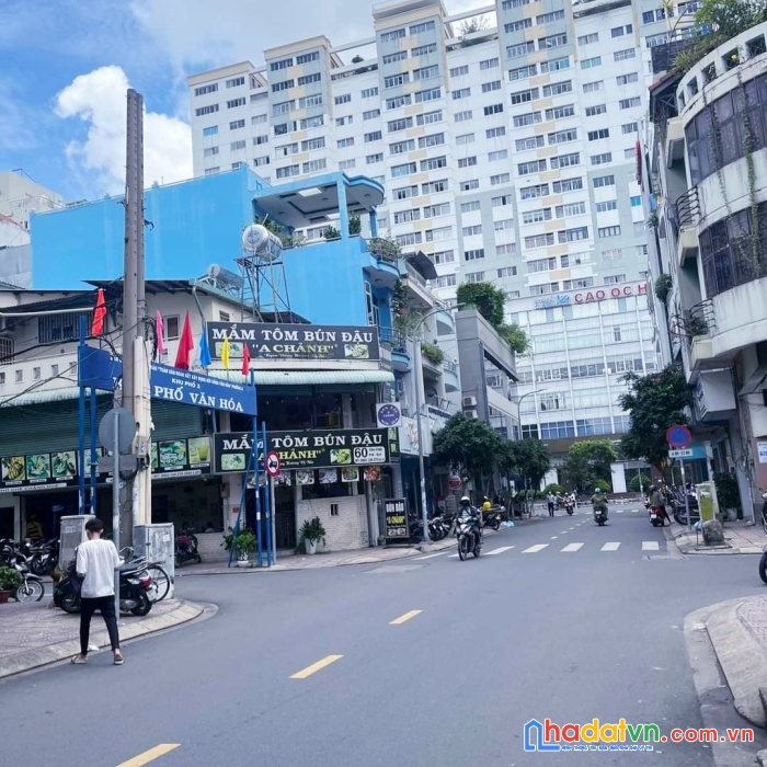 Bán căn hộ chung cư tôn thất thuyết q4 dt 60 m2 có 2 tỷ