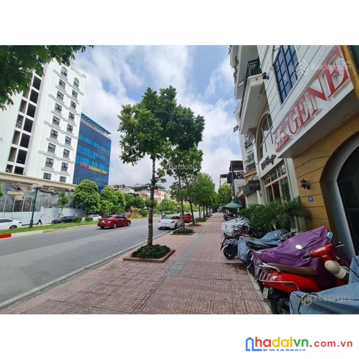 Mặt phố hồng tiến, long biên, kinh doanh đa dạng, tòa văn phòng đỉnh.