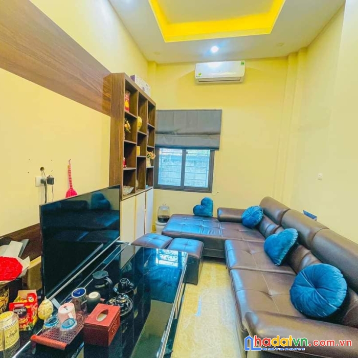 Bán nhà đường láng 50m2 – vị trí cực đẹp – hai mặt ngõ – giá 5.2 tỷ - liên hệ 0973162828