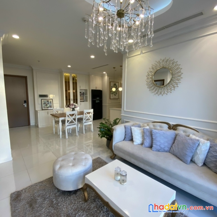 Căn hộ d5,p.25,q.bt,3pn,2wc,2 ban công,nội thất