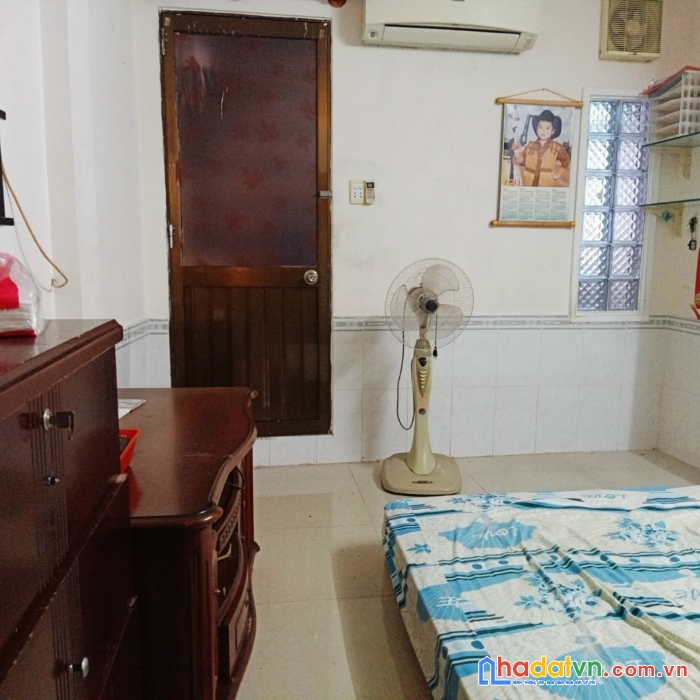 Chính chủ cần bán nhà ở 205/ đường bùi viện, phường phạm ngũ lão, quận 1. tp.hcm