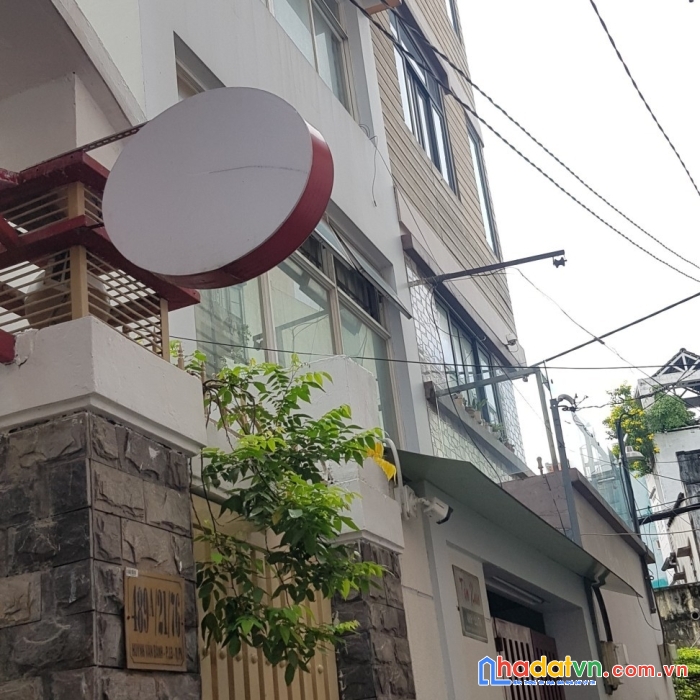 Bán nhà huỳnh văn bánh phú nhuận - 4.5m x 16.5m - 75m2 - giá 7 tỷ 99 tl