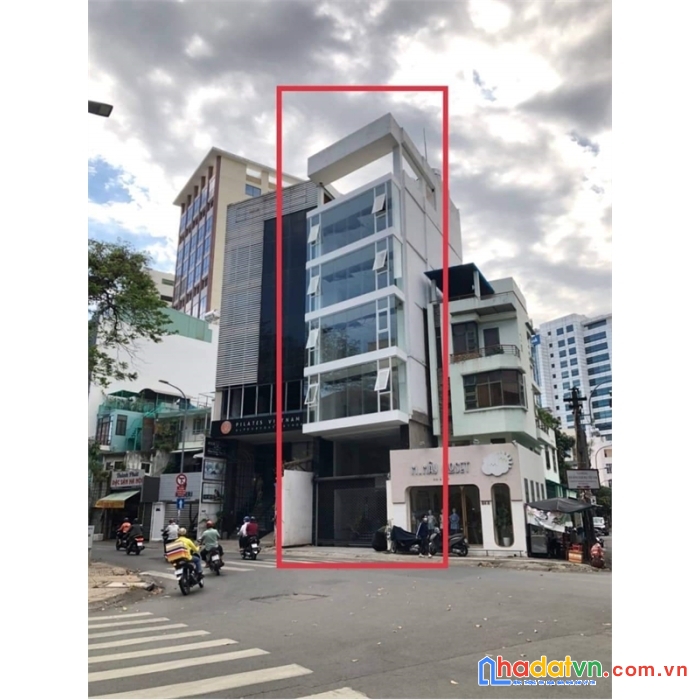 Hàng kín siêu rẻ mặt tiền bùi hữu nghĩa , quận 5, dt: 8,2 x18,9 giá chỉ 30 tỷ