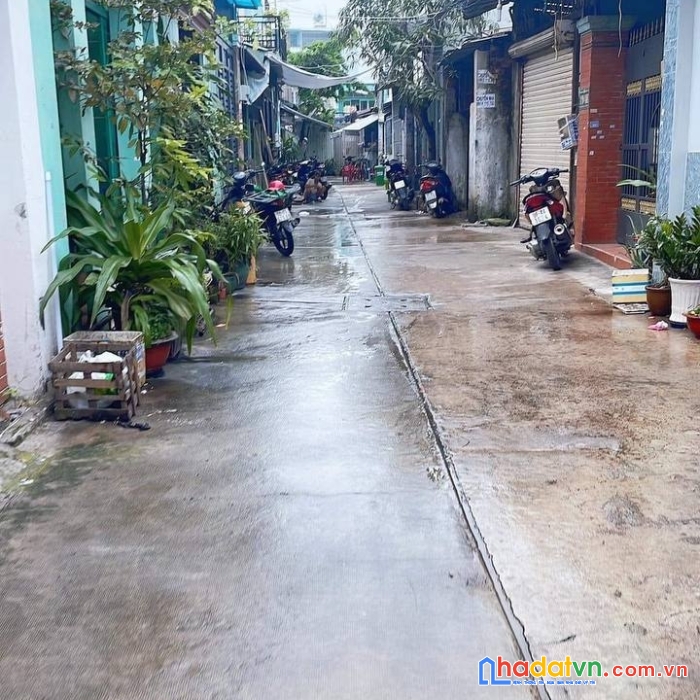 Bán nhà 2 tầng đường liên khu 2-10, hẻm xe hơi, 66m2 chỉ 4.7 tỷ