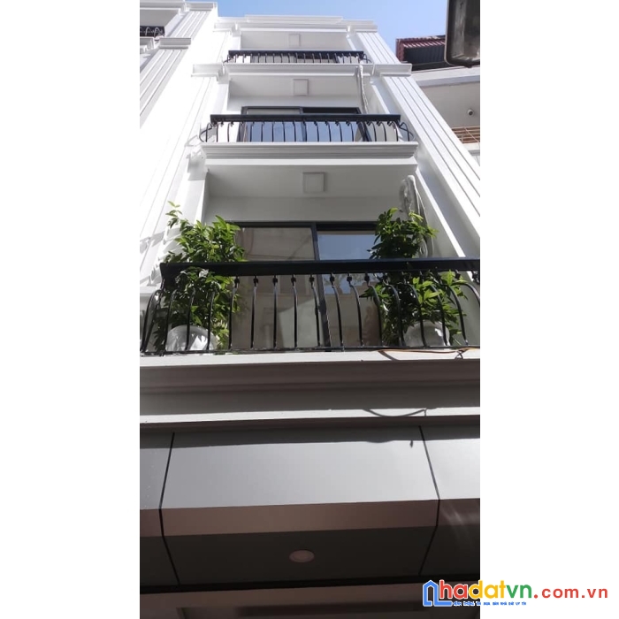 Bán nhà mặt phố kim hoa, 6 tầng vào ở ngay, kinh doanh sầm uất, chỉ chưa đến 200 triêu/m2