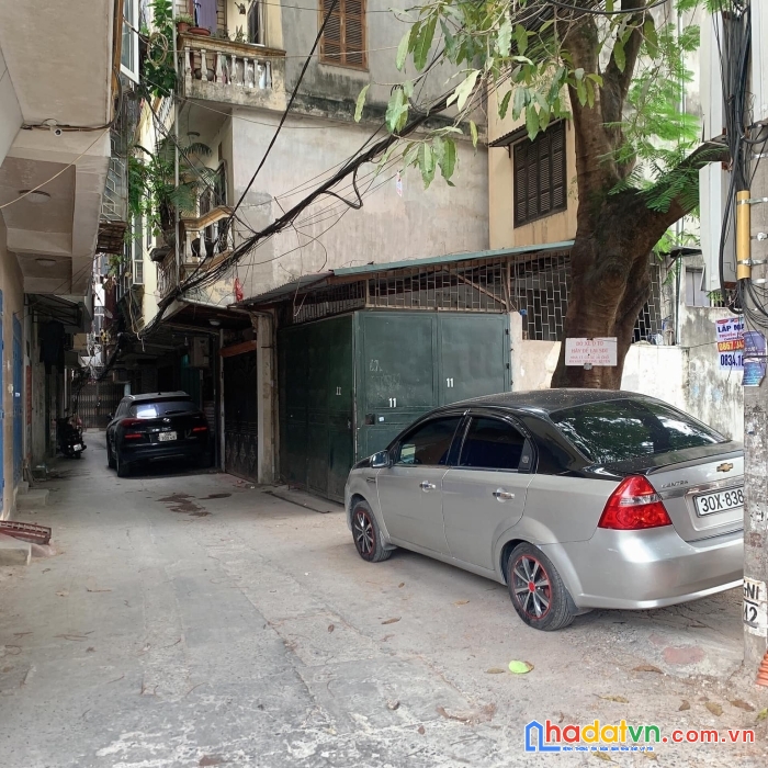 Chính chủ cần tiền bán gấp nhà lô góc - nguyễn trãi - thanh xuân - hàng xóm với royal city