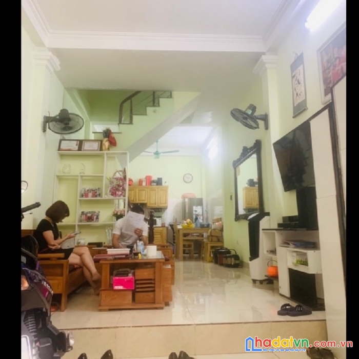 Siêu hiếm nhân hòa ,thanh xuân ,ngõ ô tô ,đi thang máy, dt : 4om , mt:5m giá 1.35 tỷ.