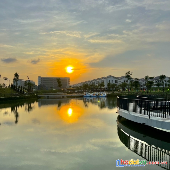 Chính thức mở bán dự án mới centa riverside từ sơn 2022.
vị trí đắc địa giữa tttp từ sơn, đại đô