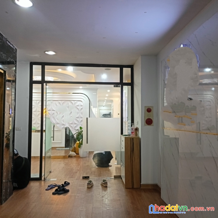 Chuyển nhượng lại spa tại trường chinh, ngã tư sở ( tầng 2 )