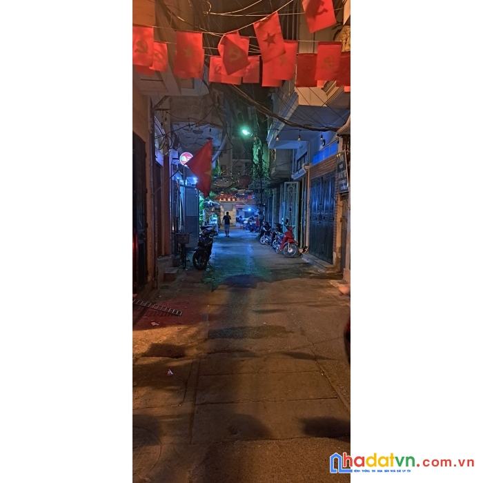 Bán hộ ông anh cùng ngõ cái nhà phố hồng mai giá tốt, ngõ ô tô, gần chợ gần trường.