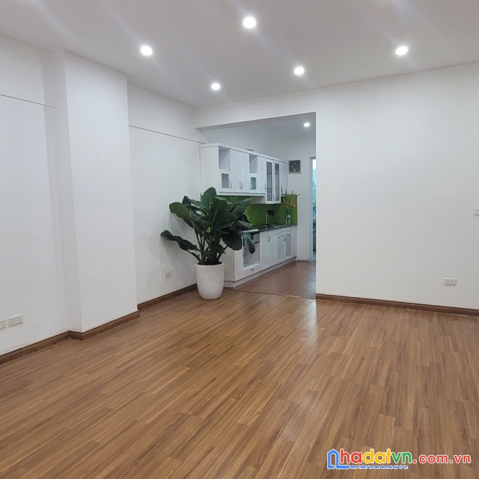 Bán căn hộ chung cư 3 ngủ 2 wc tại kđt linh đàm