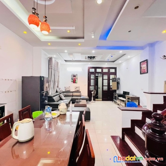 Bán nhà tô hiệu, bà triệu hà đông, phân lô, ô tô lùi cửa 60m2 x chỉ nhỉnh 5 tỷ