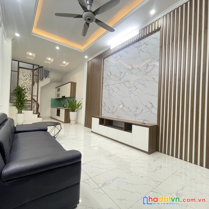 Nhà mới full nội thất sịn sò - ô tô đỗ ngay cạnh nhà tiện ích ngập tràn