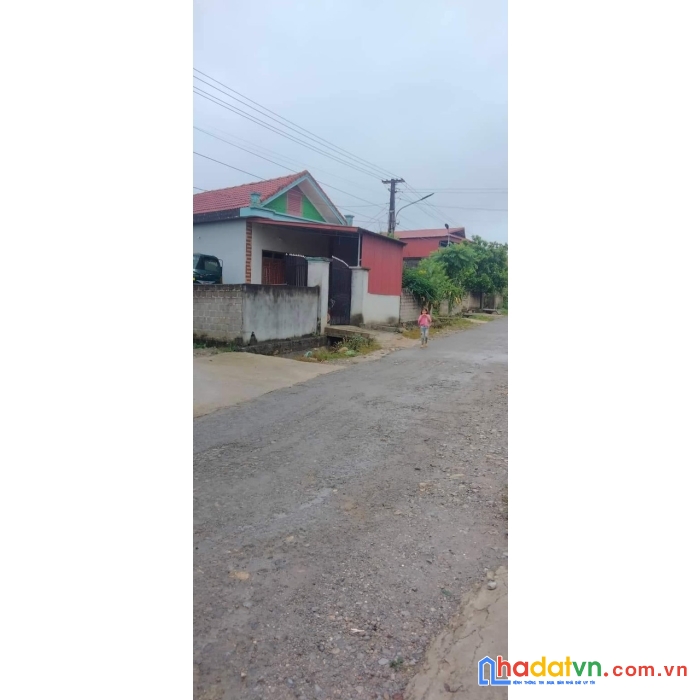  cao nguyên mộc châu ,mảnh đất 992m2 giá 1,5 triệu/m2 ,có sổ hồng