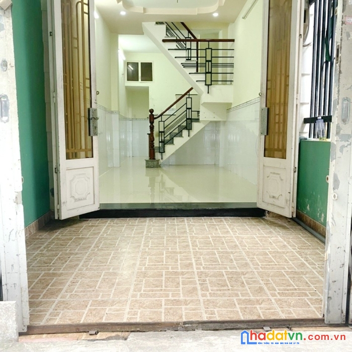 Nhà 2 tầng hẻm thông bùi minh trực p5 q8 giá 3tỷ580